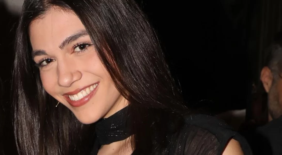 Μελίνα Νικολαΐδη | Με το little black dress που δεν φεύγει ποτέ από τη μόδα και stylish πέδιλα