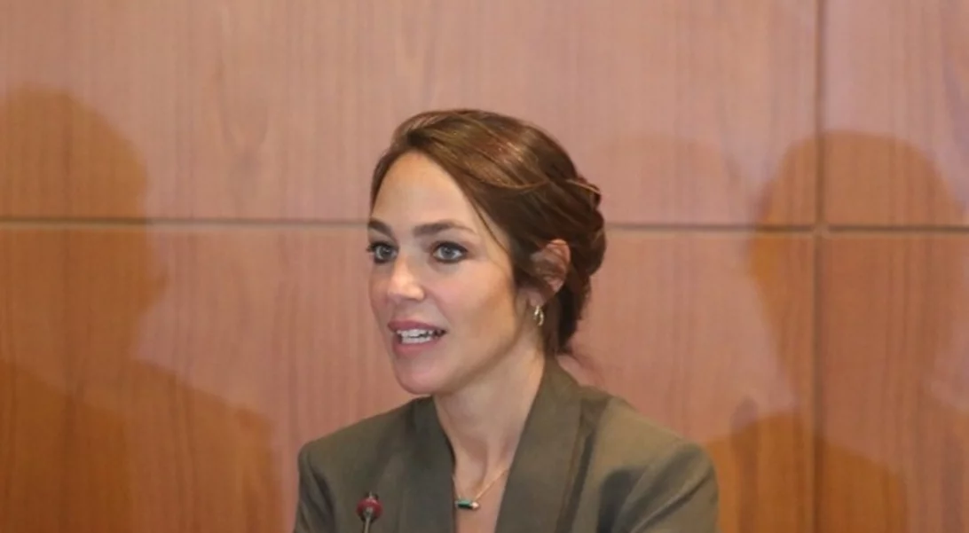 Δόμνα Μιχαηλίδου | Έξι νέα στεγαστικά προγράμματα και 3 + 1 καλές ειδήσεις από το ΥΚΟΙΣΟ