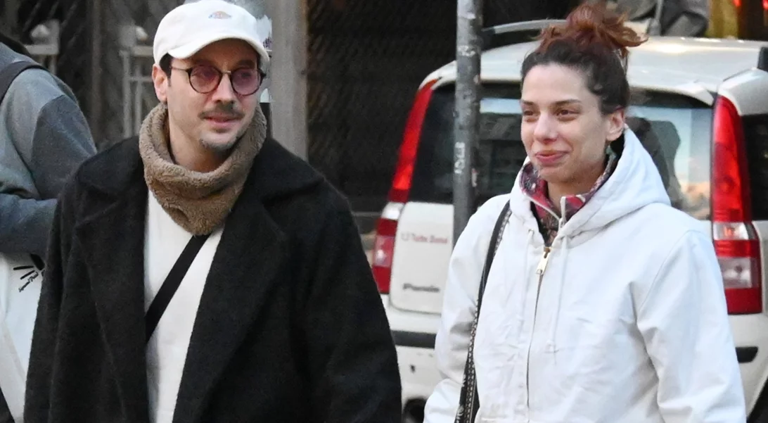 Ηλιάνα Μαυρομάτη | Πιασμένη χέρι χέρι με τον σύντροφό της στο κέντρο της Αθήνας