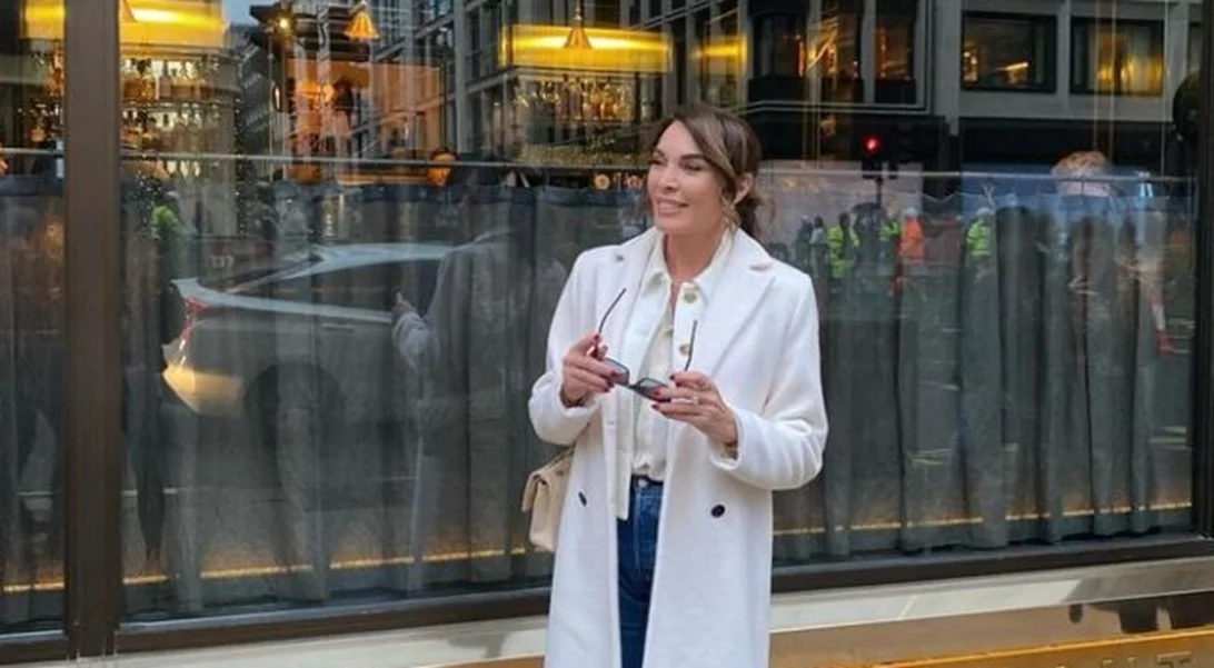 Τατιάνα Στεφανίδου | Με τη Ζara midi φούστα που ξεχωρίζει τη νέα σεζόν