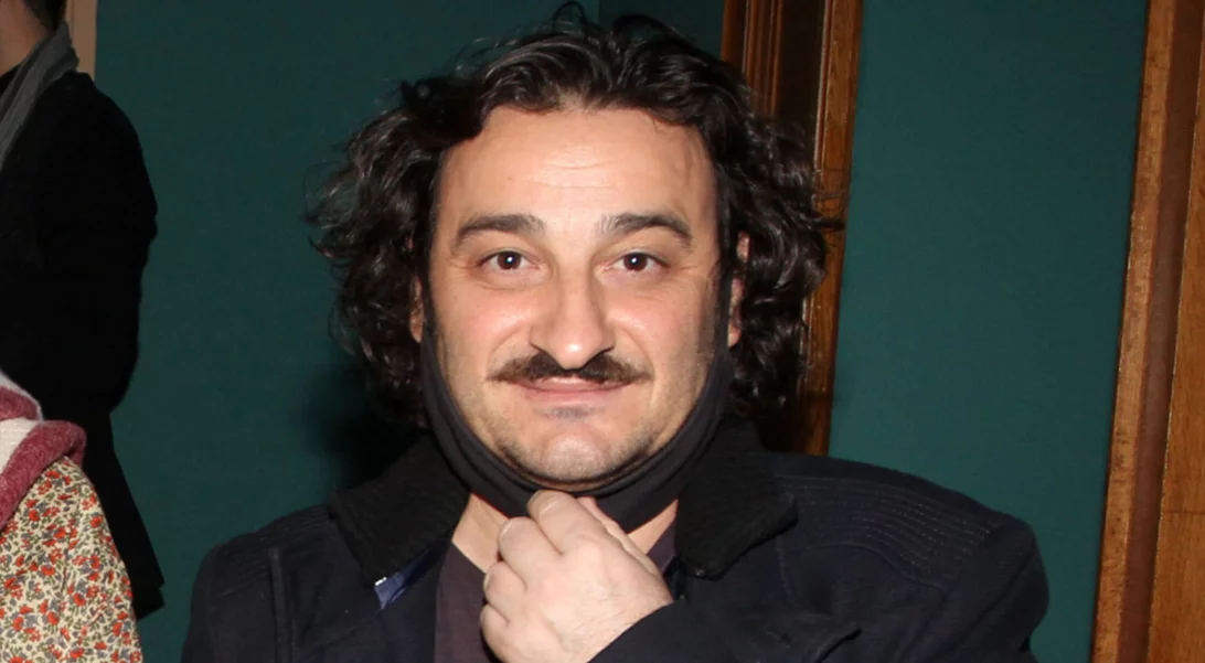 Βασίλης Χαραλαμπόπουλος | Η πρώτη δήλωση μετά την απομάκρυνση της Σάσας Σταμάτη από την παράστασή του