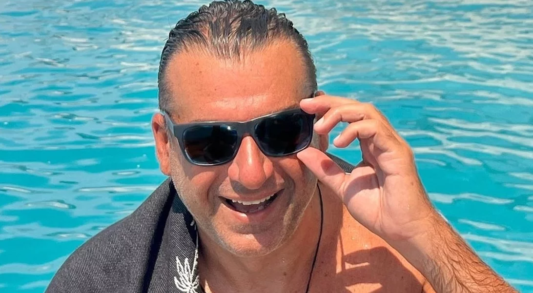 Φθινοπωρινές βουτιές για τον Γιώργο Λιάγκα | Η εντυπωσιακή λήψη από τη Βουλιαγμένη