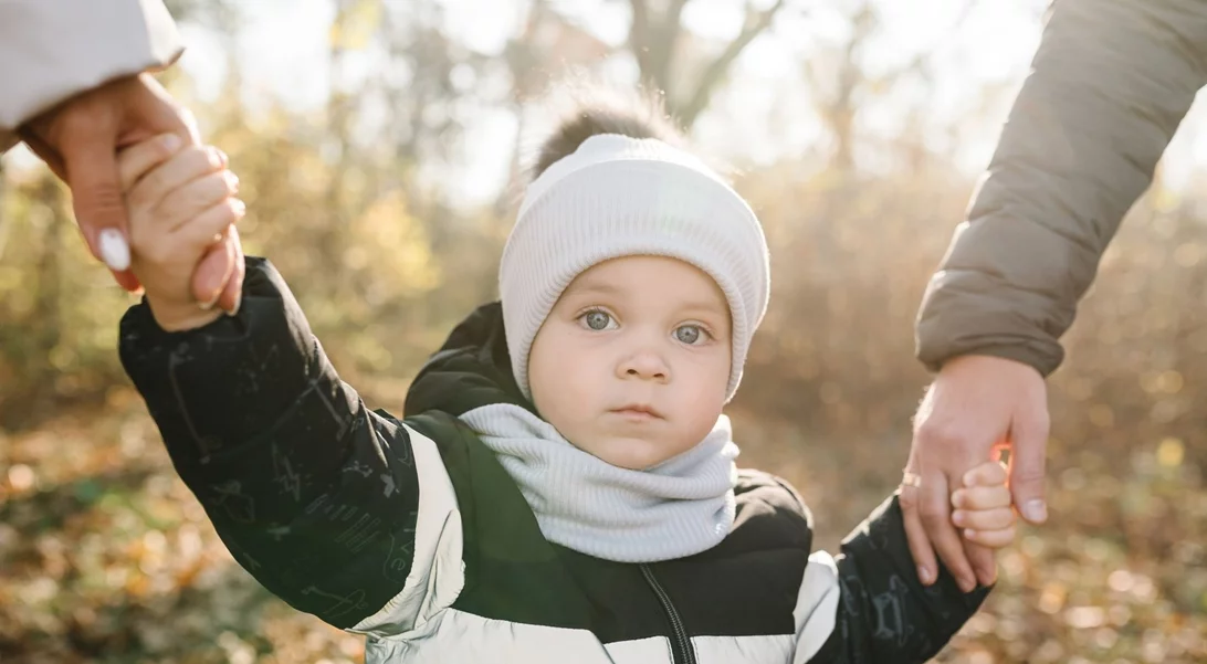 Μεγάλωσες χωρίς αποδοχή; Πώς αυτό επηρεάζει σήμερα το παιδί σου;