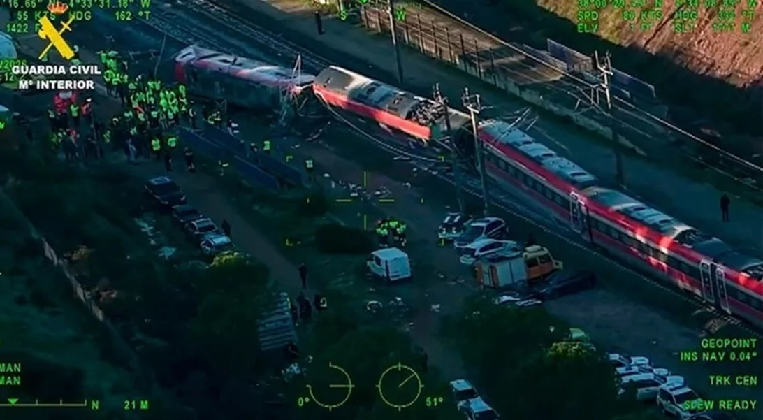 Τρεις ημέρες εθνικού πένθους μετά τη σιδηροδρομική τραγωδία στην Ανδαλουσία