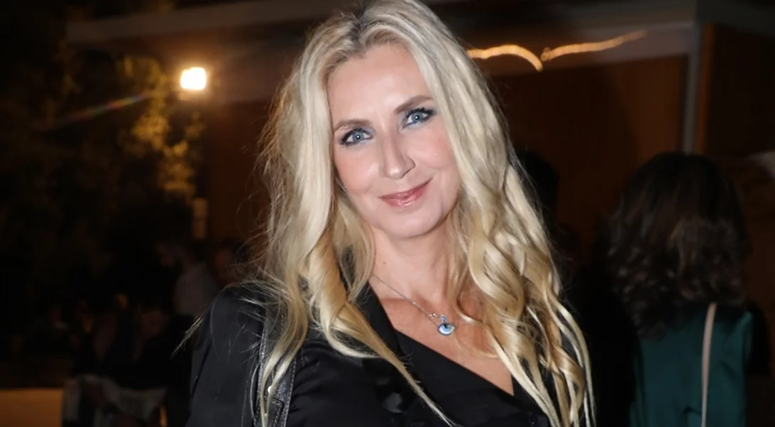 Λένα Αρώνη | Η πανέμορφη μικρότερη κόρη της ενηλικιώθηκε