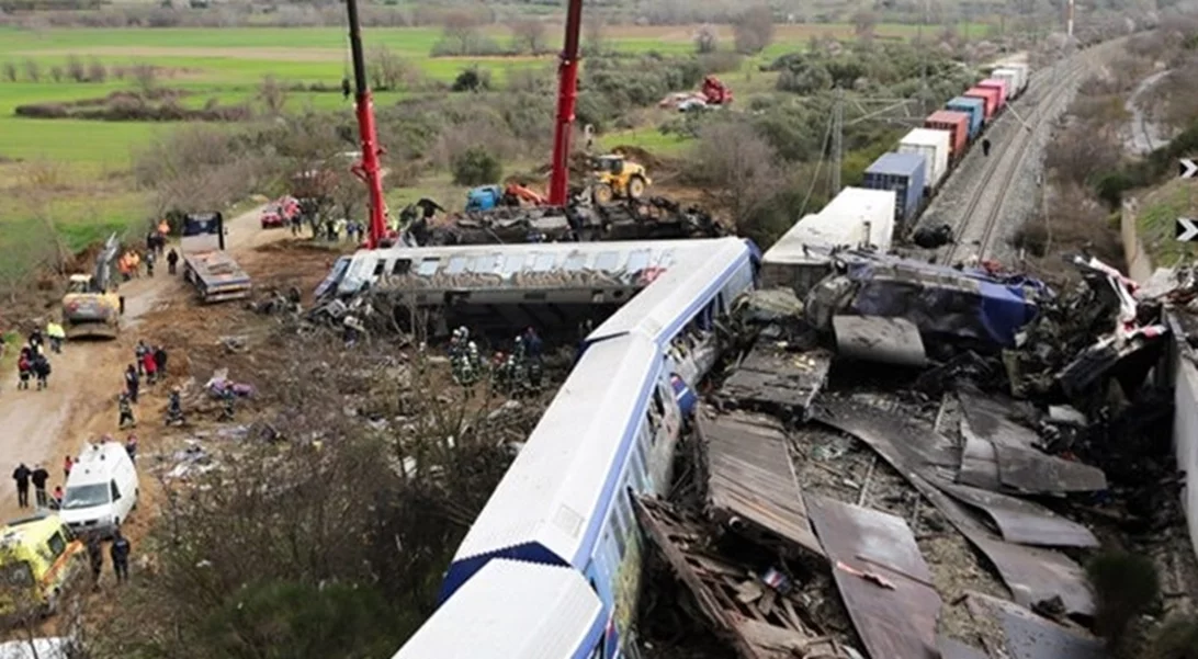 Ένα τραγούδι για τα θύματα των Τεμπών