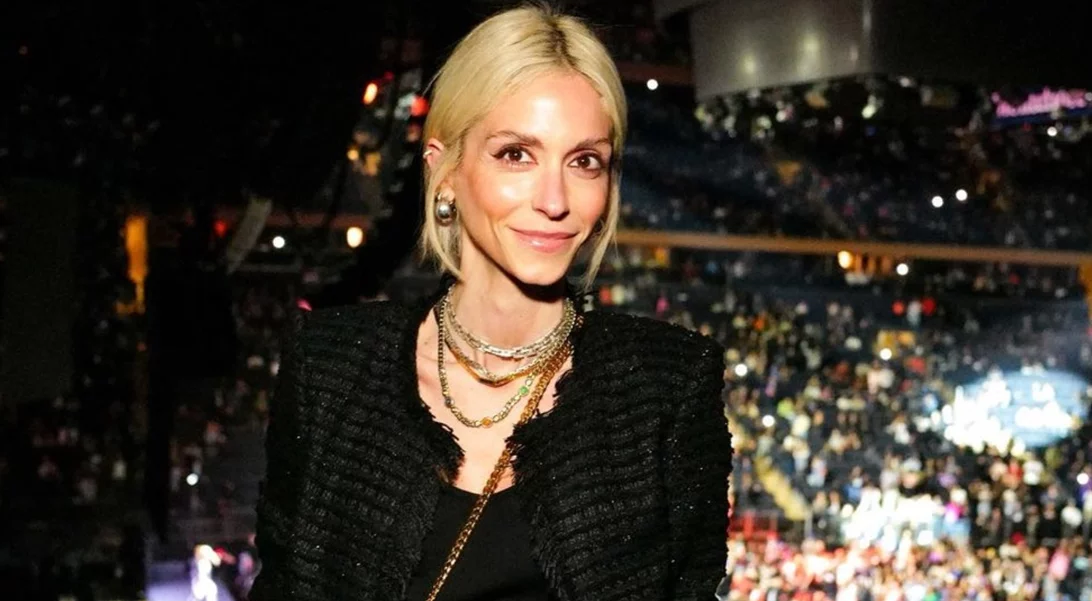 Το αγαπημένο color combo της Σοφίας Καρβέλα που θέλουμε να αντιγράψουμε