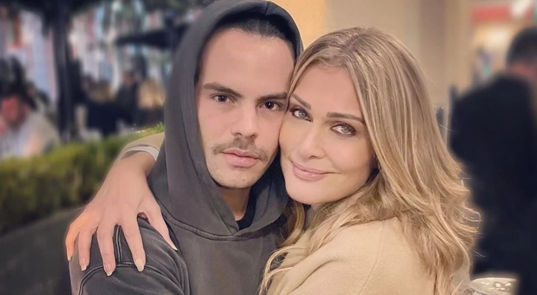 Reunion για νονά και βαφτιστήρι | Η Νατάσα Θεοδωρίδου σε βραδινή έξοδο με τον Άγγελο Λάτσιο