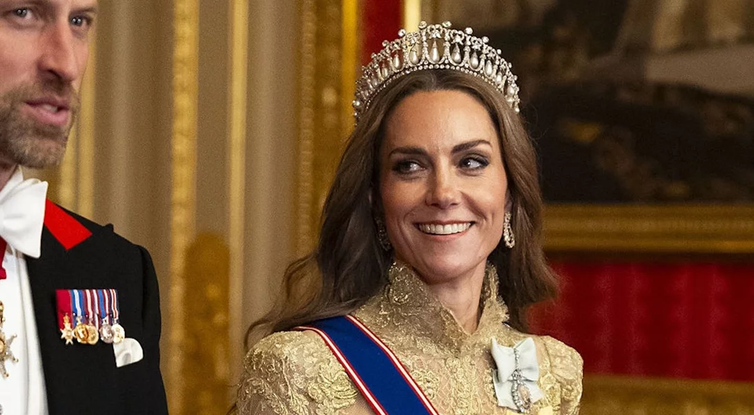 Η Κέιτ Μίντλετον τιμά την προσφορά στην κοινότητα σε ετήσια χριστουγεννιάτικη εκδήλωση