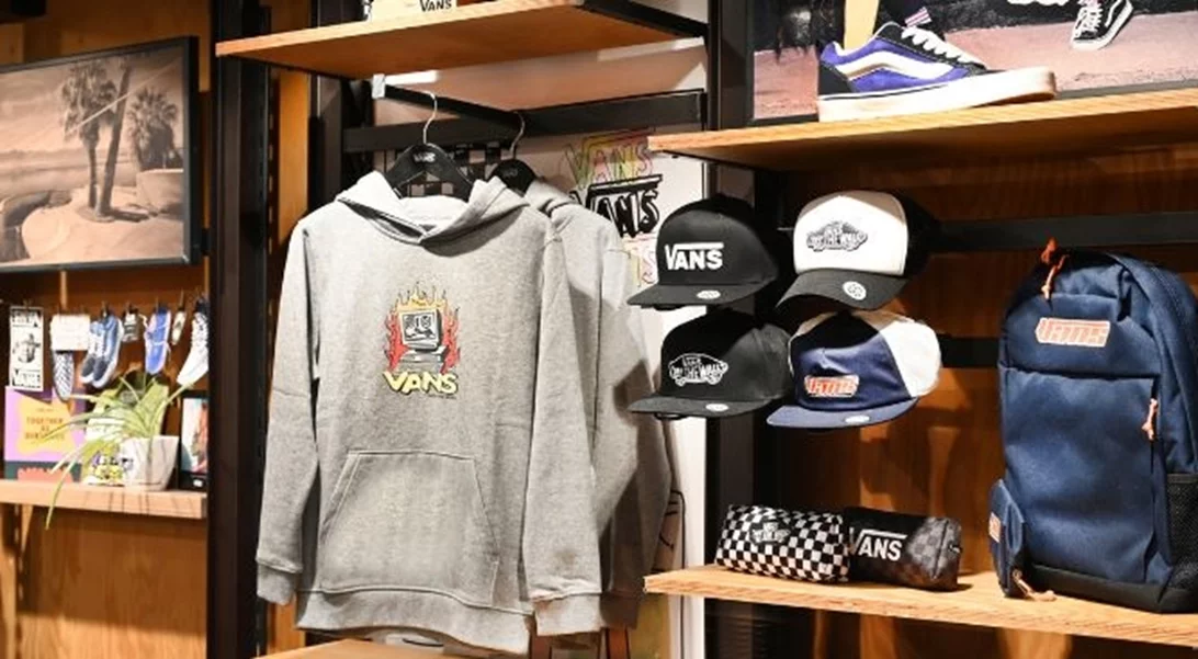 Back to (High) School | Ανανέωση της εφηβικής ντουλάπας με τα πιο stylish items για το σχολείο