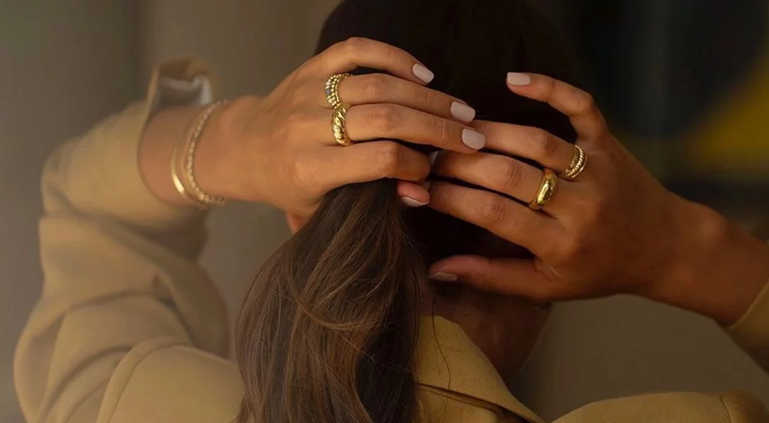 Ring combos | Η τάση με τα δαχτυλίδια που έχουμε ερωτευτεί