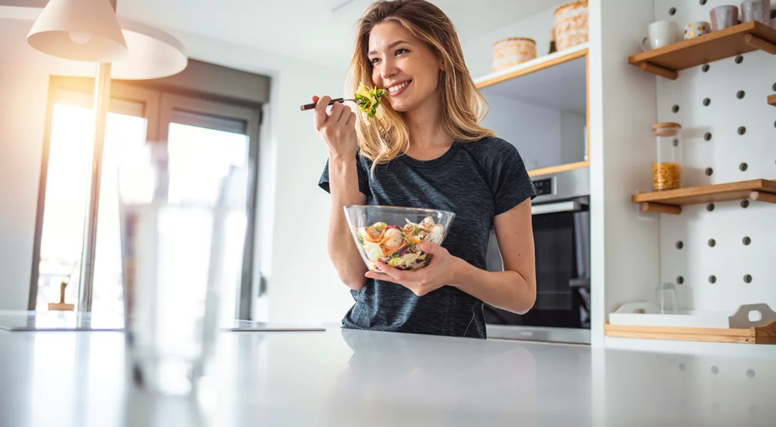 Οι τροφές που πρέπει να βάλεις στο πρωινό γεύμα για υγιές και λαμπερό δέρμα