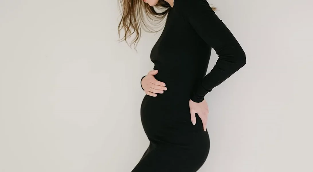 Ευχαριστά νέα για τη διάσημη καλλονή | Έγκυος στο τρίτο της παιδί