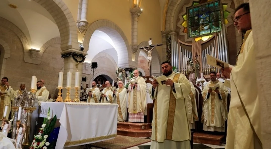 Χριστούγεννα στον κόσμο | "Η δύναμη της αγάπης" και η έκκληση για εκεχειρία