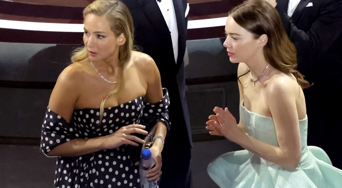 "Με κερδίζει εδώ και δεκαετίες" | Το μήνυμα της Jennifer Lawrence στην Emma Stone