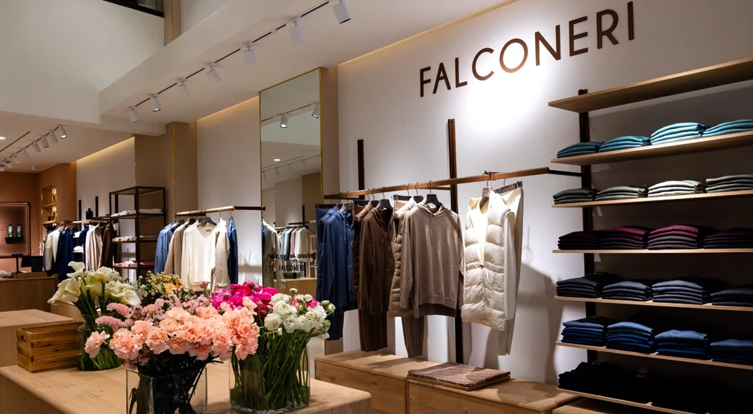 Η Falconeri γιόρτασε τα εγκαίνια του νέου της καταστήματος στη Γλυφάδα με μια βραδιά απαράμιλλης κομψότητας