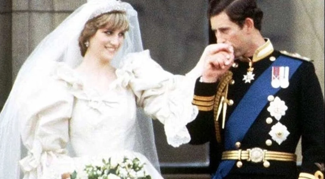 Δανία | Η σαμπάνια του γάμου της Νταϊάνα και του Καρόλου δεν βρήκε αγοραστή
