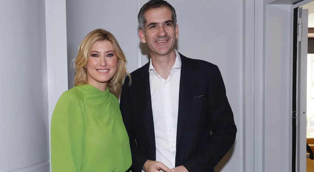 Η Σία Κοσιώνη εύχεται στον Κώστα της με μία φωτογραφία από το προσωπικό της αρχείο