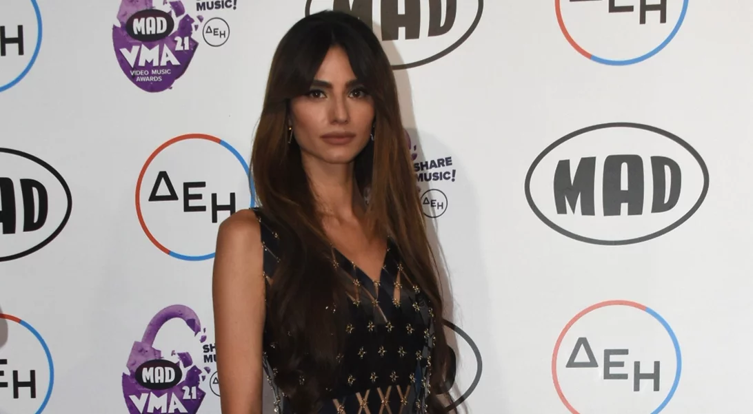 Ηλιάνα Παπαγεωργίου | Φόρεσε το πουκάμισο που θα κάνει το φθινοπωρινό σου ντύσιμο πιο εύκολο