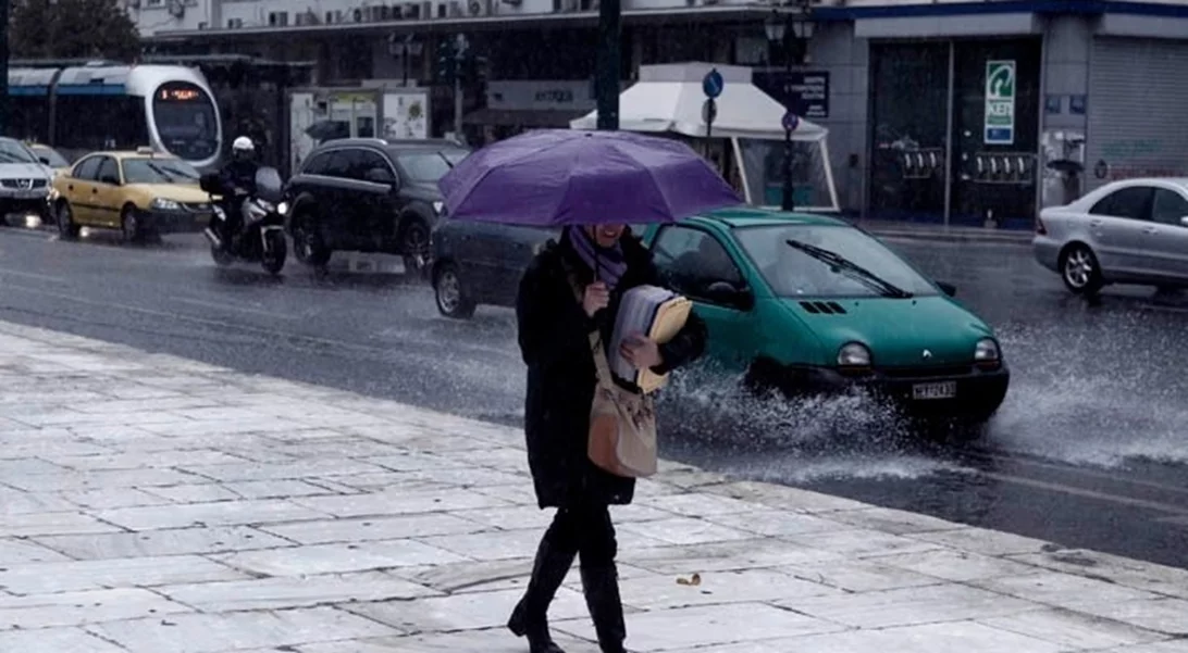 Βροχές, καταιγίδες και χαλαζοπτώσεις προβλέπονται για σήμερα σχεδόν σε όλη τη χώρα