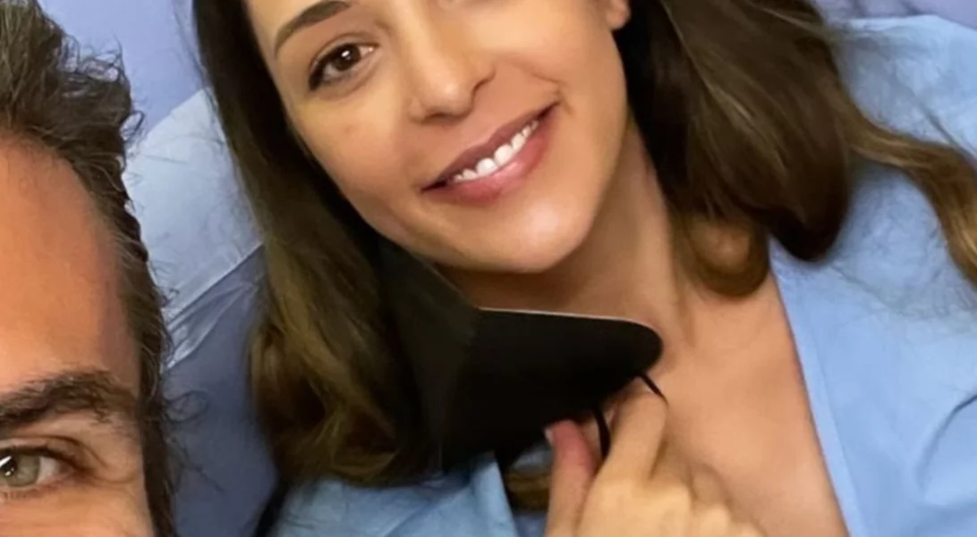 Άκης Πετρετζίκης - Κωνσταντίνα Παπαμιχαήλ |  Γάμος για το ζευγάρι λίγο αφότου έγιναν γονείς;