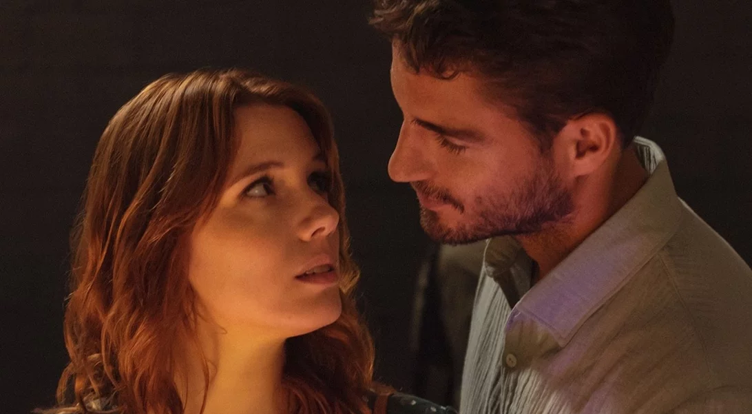 Οι 10 πιο σέξι σειρές που θα βρεις στο Netflix αυτή τη στιγμή