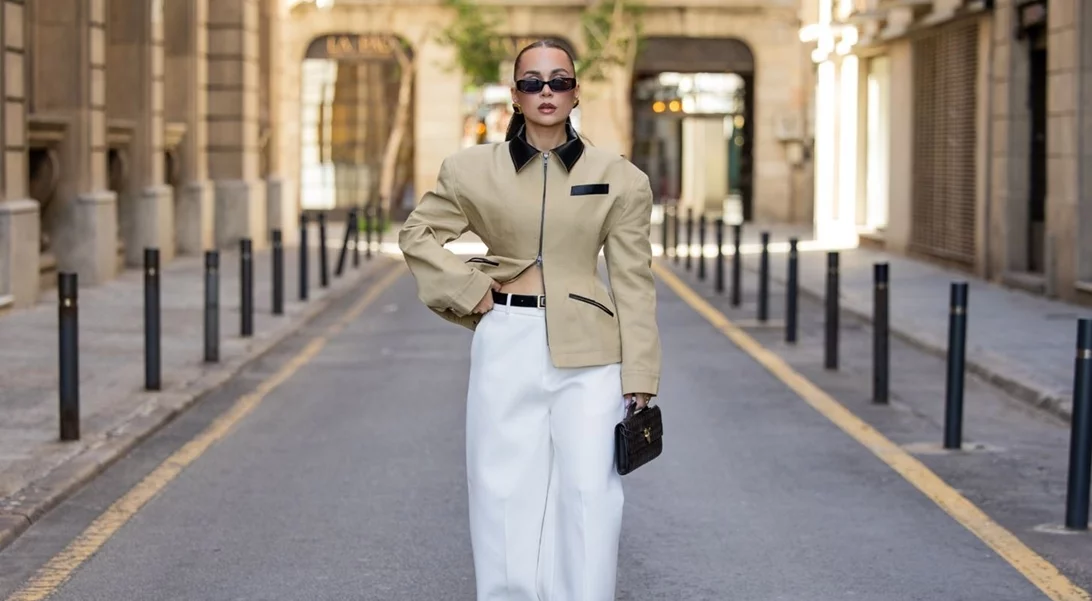 Peach Perfect | Αυτό το δροσερό mist σώματος και μαλλιών έχει νότες ροδάκινου και κοστίζει μόλις 30 ευρώ