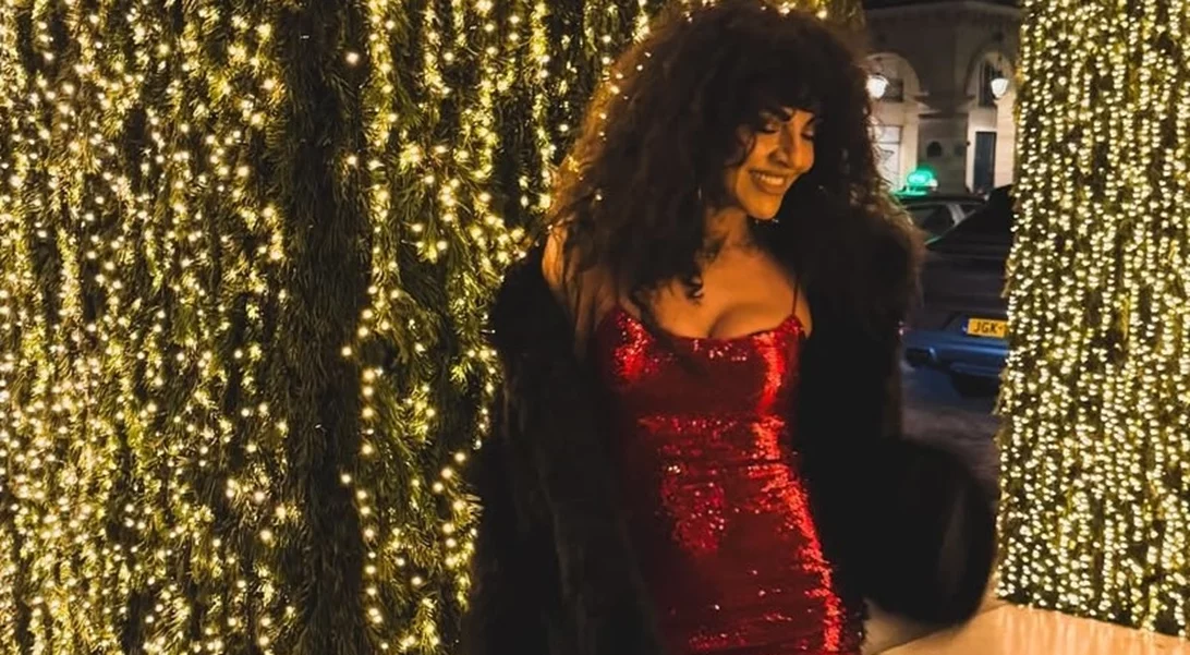 Η Μαρία Σολωμού στις δύο απόλυτες glam εμφανίσεις στο γιορτινό Παρίσι