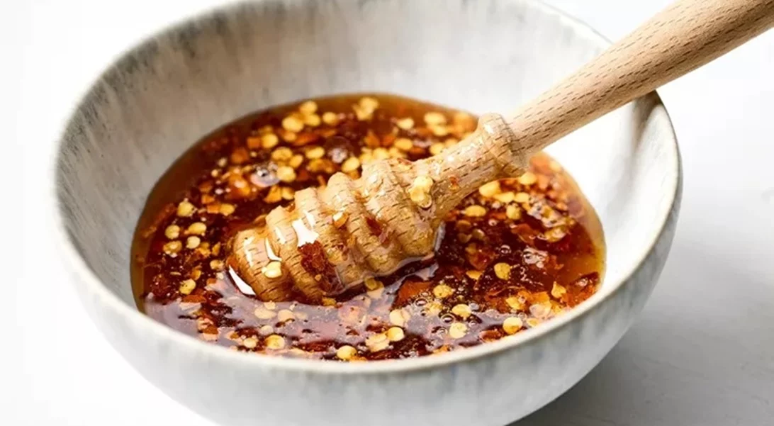 Viral παγκόσμιες συνταγές 2025 | Τι μαγείρεψε ο πλανήτης φέτος;