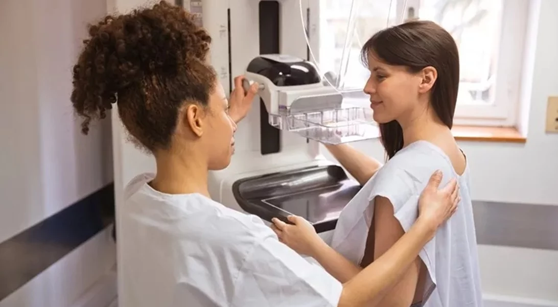 Γιατί δεν πρέπει να αναβάλεις την πρώτη σου μαστογραφία;