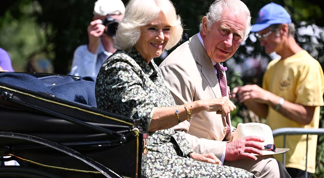 Οι διακοπές της βασίλισσας Camilla στην Ελλάδα με superyacht