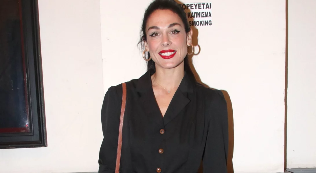 H Ιωάννα Τριανταφυλλίδου φόρεσε το τζιν παντελόνι που κολακεύει τους περισσότερους σωματότυπους