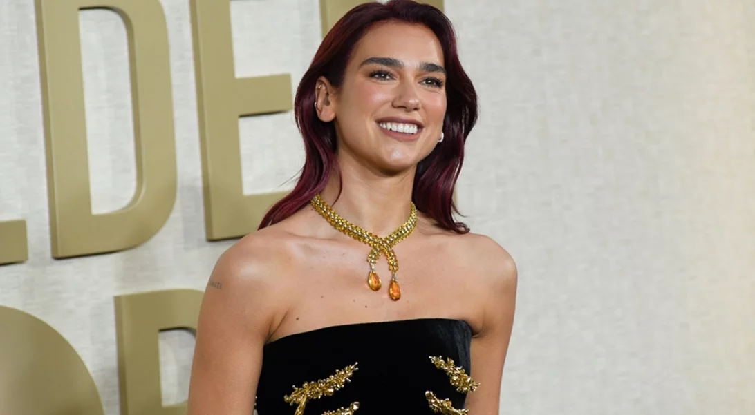 Η Dua Lipa αρνείται κατηγορηματικά ότι απέλυσε τον συνεργάτη της μετά την υπογραφή του σε επιστολή ενάντια στο συγκρότημα Kneecap