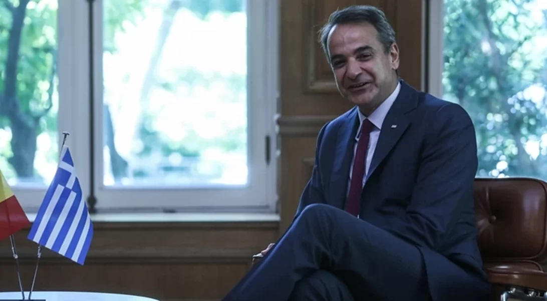 Ο Μητσοτάκης έβαλε φρένο στα σενάρια πρόωρων εκλογών το φθινόπωρο, αλλά άρχισε η συζήτηση του... ανασχηματισμού