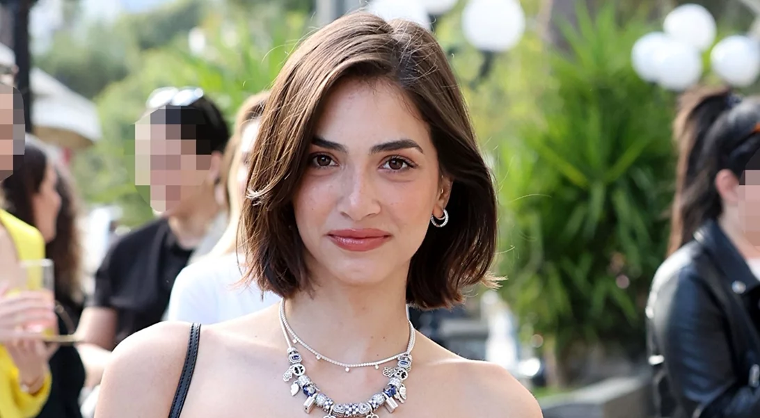 Η Αντιγόνη Νεοφύτου με το little black dress που θα φοράς από το πρωί μέχρι το βράδυ