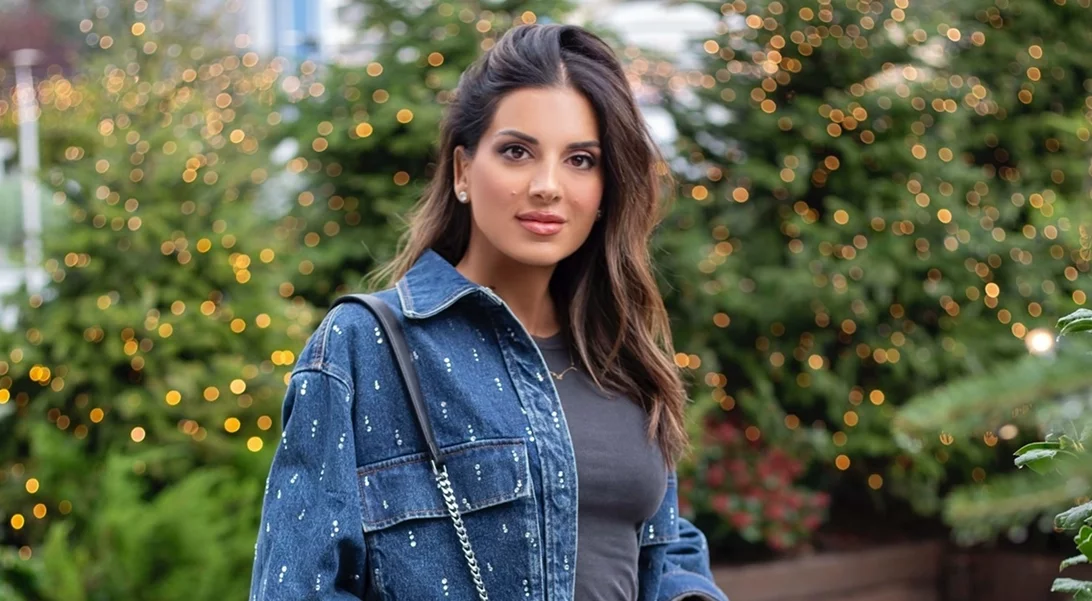 Η Σταματίνα Τσιμτσιλή με το πεντικιούρ που όλες θα ζητάνε φέτος τις γιορτές