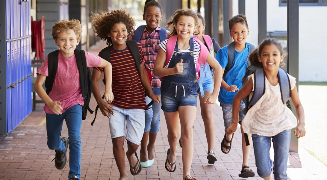 Χτύπησε το τελευταίο κουδούνι για φέτος στα σχολεία