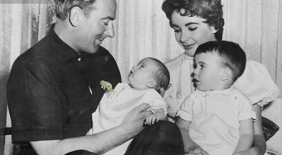 "Η μητέρα μου, η Elizabeth Taylor"