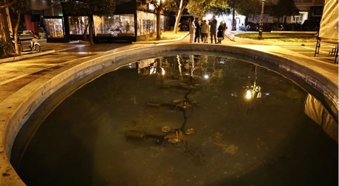 Αποκάλυψη για τη 2χρονη στην Καλλιθέα | Παραπέτασμα έκρυβε τη θέα από το σιντριβάνι -Πώς χάθηκαν πολύτιμα λεπτά