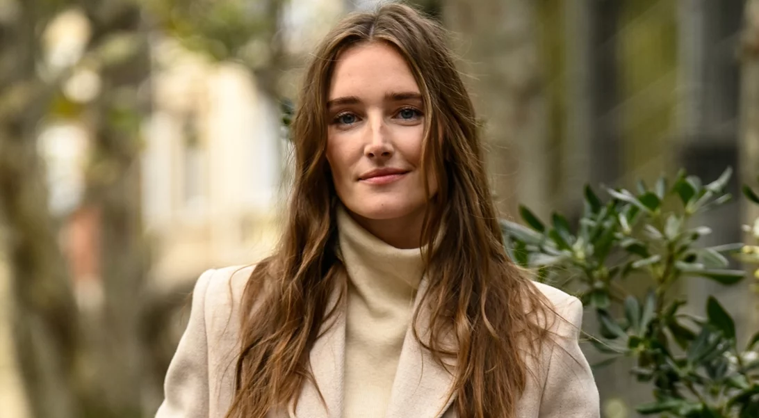 3 "heatless" tricks για να νικήσεις το φριζάρισμα και να δώσεις απίστευτο όγκο στα μαλλιά σου