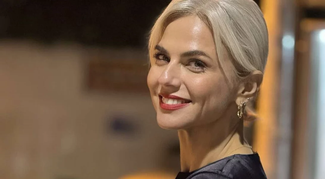 Χριστίνα Κοντοβά | Με το τέλειο summer look στα σοκάκια της Πάτμου