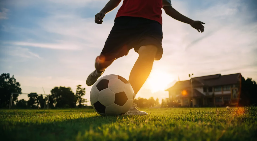 Θρίλερ στην Καλαμαριά | Νεκρός μέσα στο αυτοκίνητό του ο ποδοσφαιριστής Νίκος Τσουμάνης