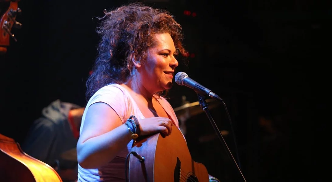 Η Ματούλα Ζαμάνη και οι χοντράνθρωποι