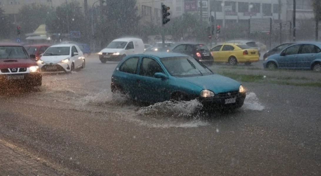 Σαρώνει την χώρα η κακοκαιρία Adel