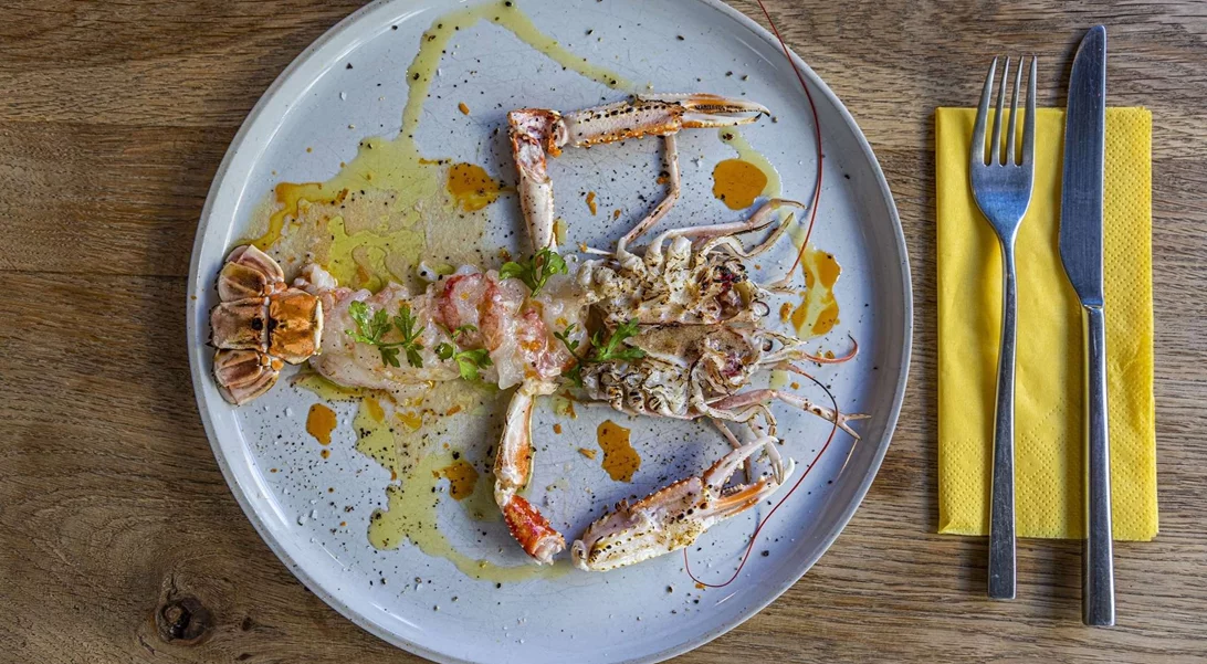 Σε αυτά τα εστιατόρια, η αθηναϊκή κουζίνα δεν φοβάται να πειραματιστεί