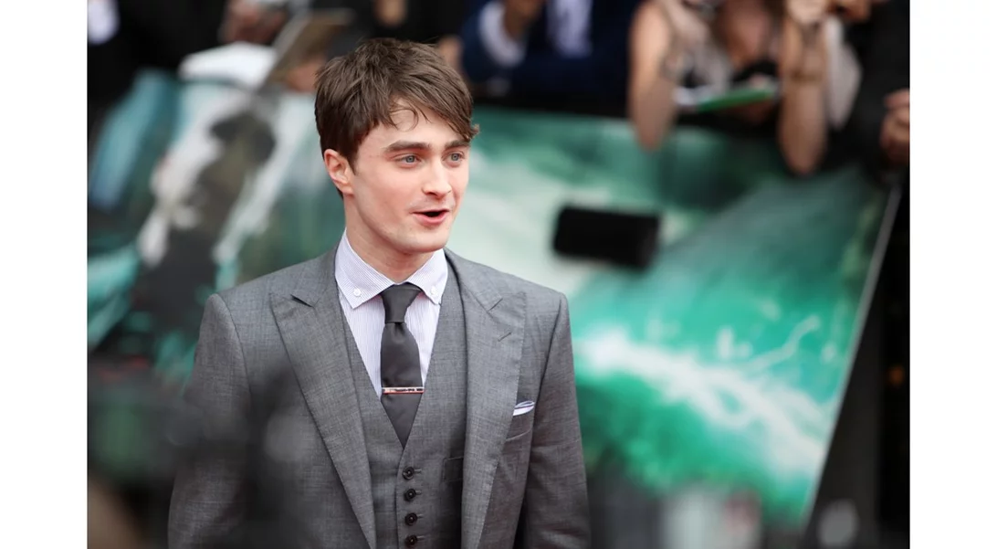 O Daniel Radcliffe θα υποδυθεί τον Weird Al" Yankovic σε βιογραφική ταινία