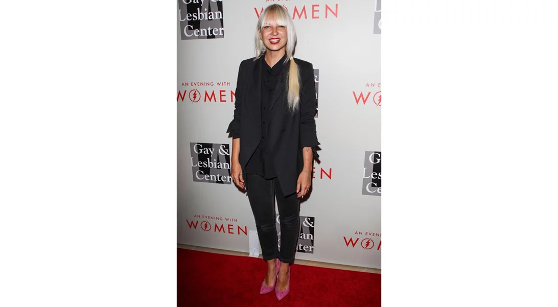 Sia | Οι τάσεις αυτοκτονίας μετά τις αρνητικές αντιδράσεις για την ταινία της "Music"