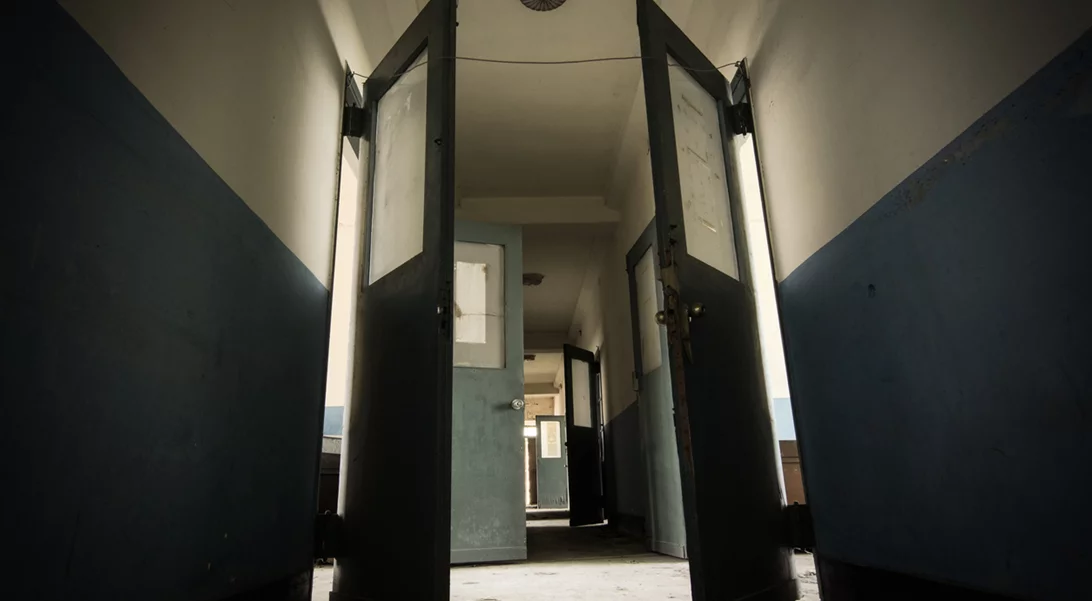 Γηροκοκομείο "κολαστήριο" στα Χανιά | Προφυλακίστηκαν η ιδιοκτήτρια, η κόρη της και δύο γιατροί