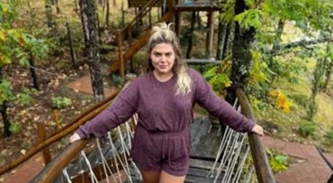 Η Δανάη Μπάρκα περιγράφει πώς είναι το τέλειο Σάββατο για εκείνη από το πρωί μέχρι το βράδυ