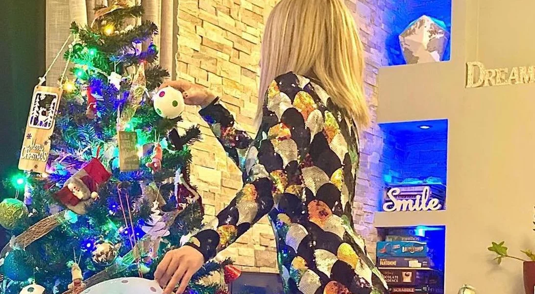 Ιωάννα Παλιοσπύρου | Η νέα φωτογραφία με μίνι φόρεμα και ψηλοτάκουνα και η ευχή της για το 2022